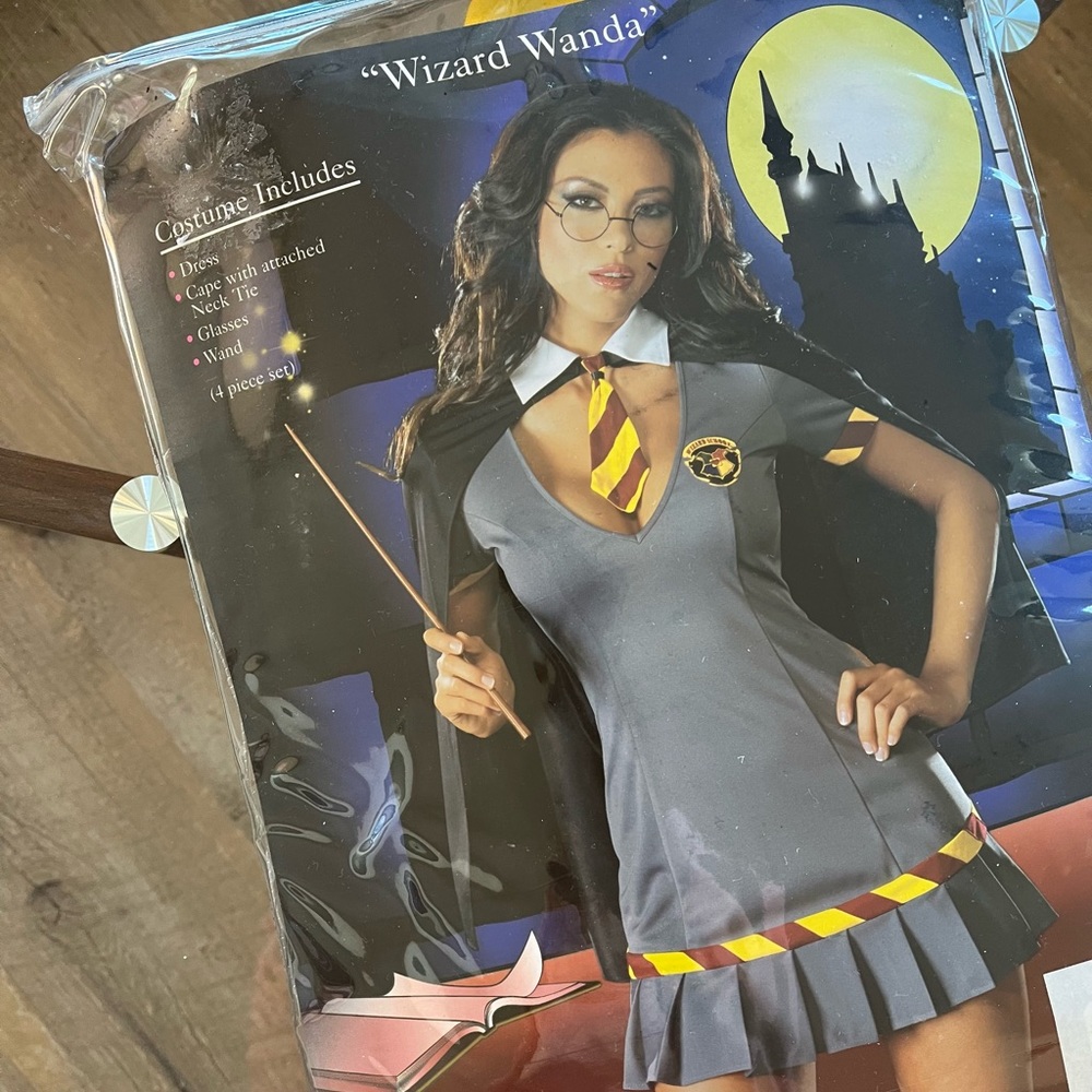 Halloween costume “Wizard Wanda” Spooky Sexy Feminine Party Women’s Costume Sz L - Picture 9 of 13